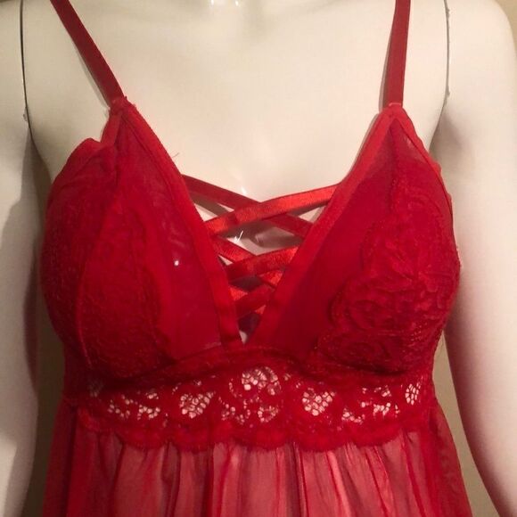 Lingerie   - Picture 2 of 4